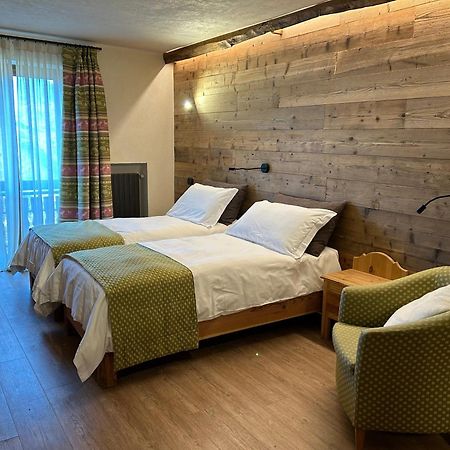 Hotel Stella Alpina Oulx Exteriör bild